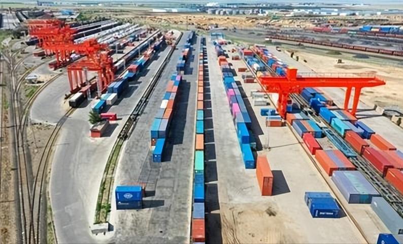 中蒙最大陆路口岸,中蒙边境铁路口岸