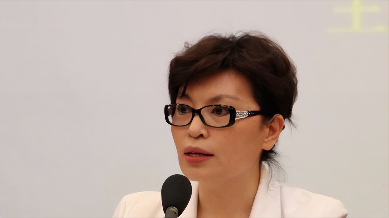 央视主播李瑞英退休后的生活,央视名嘴李瑞英现状