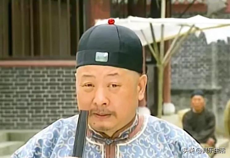 九岁县太爷演员今昔对比,九岁县太爷扮演者现在长什么样