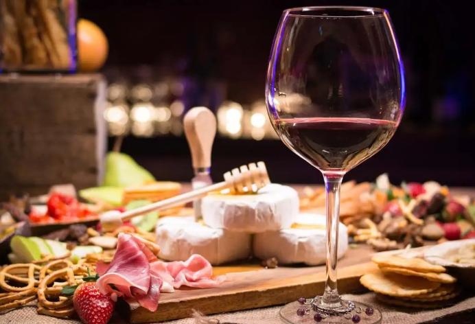 世纪餐桌上奇葩美食,中世纪最爱吃的美食