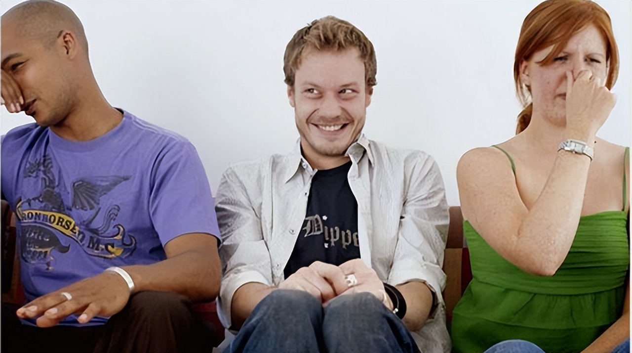 经常放屁是什么原因身体有问题吗,吃蒸梨放屁臭是身体在排毒吗