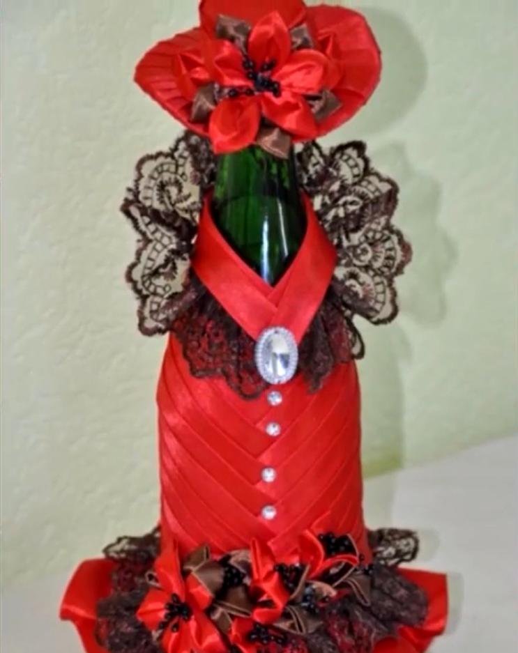 大胆椰树！谁给你胆子搞擦边的？哦，是我们呀…