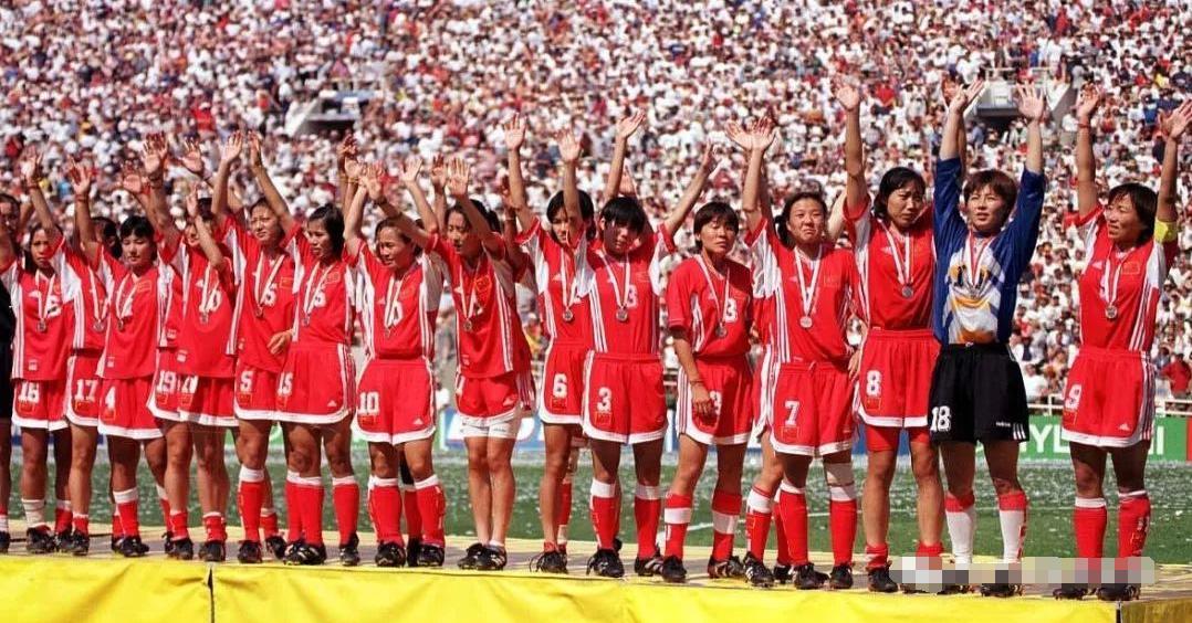 张琳艳第三球反越位,张琳艳连过三破门