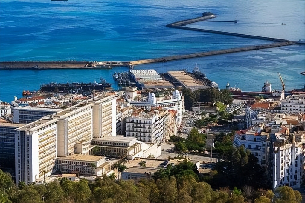 阿尔及利亚暂停中国航班了吗,阿尔及利亚采购中国飞机