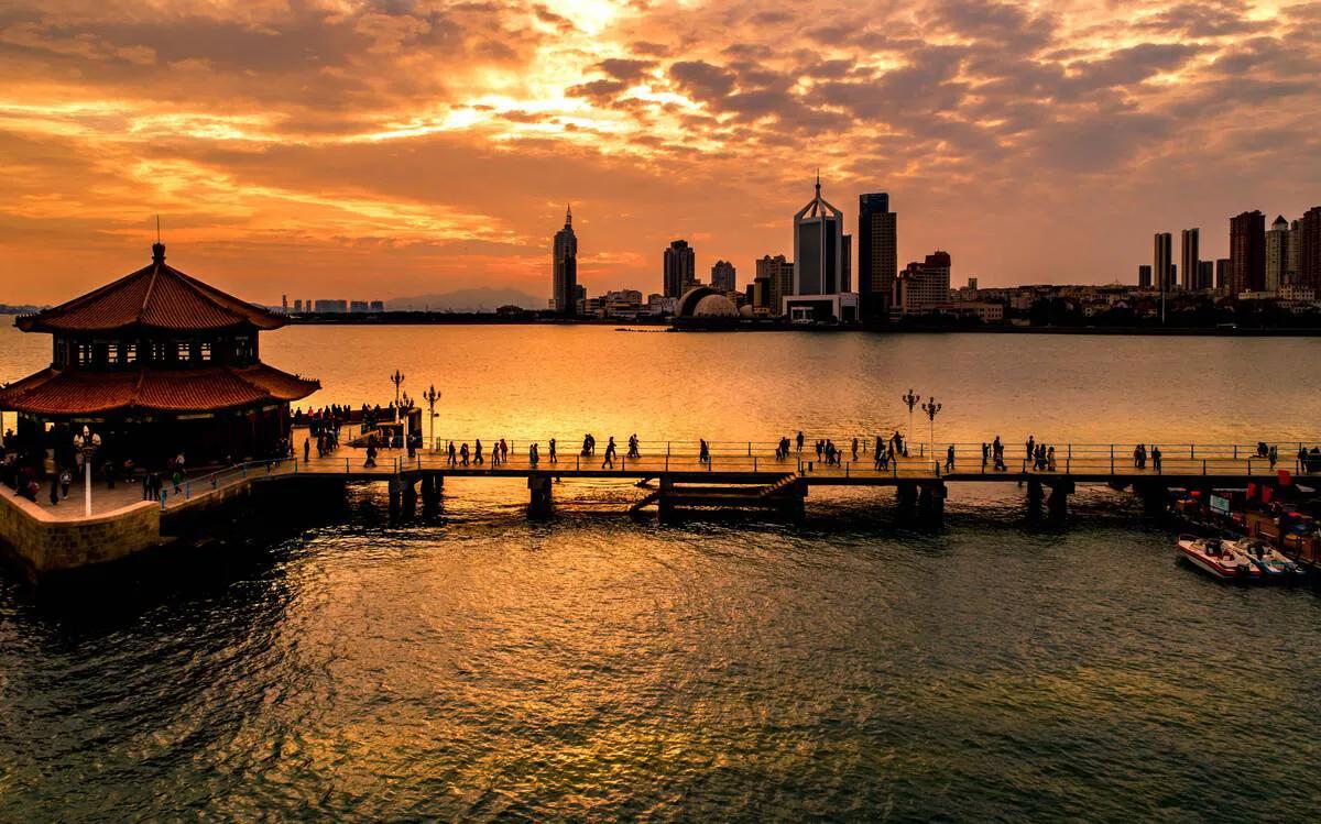 青岛海滨城市的风景,一定要去的沿海城市