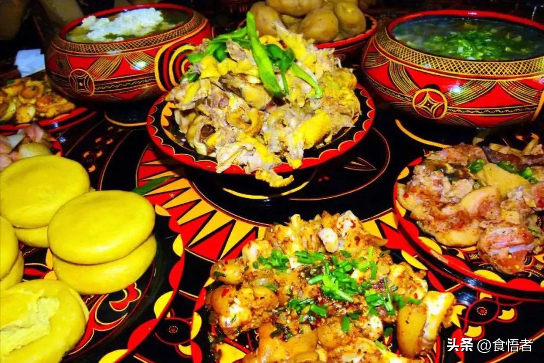 云南哈尼族彝族自治州习俗,云南彝族的特色美食有哪些呢