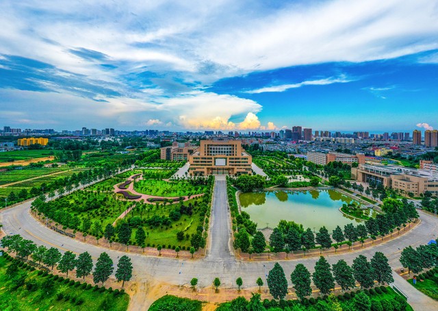 「一句话评大学」曾经是共产主义劳动大学——江西农业大学