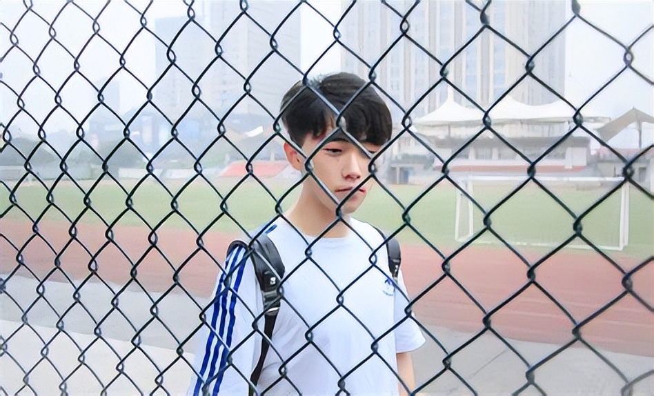 给我一个支点就能撬动地球,给我一根撬棍我能撬动整个地球