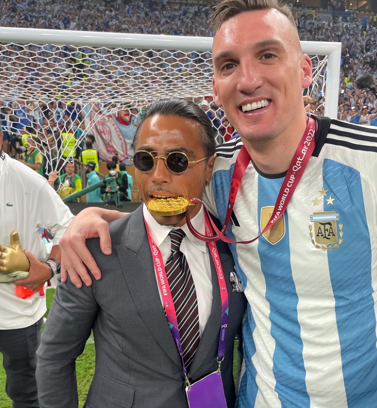 撒盐哥蹭梅西,撒盐哥亲吻姆巴佩