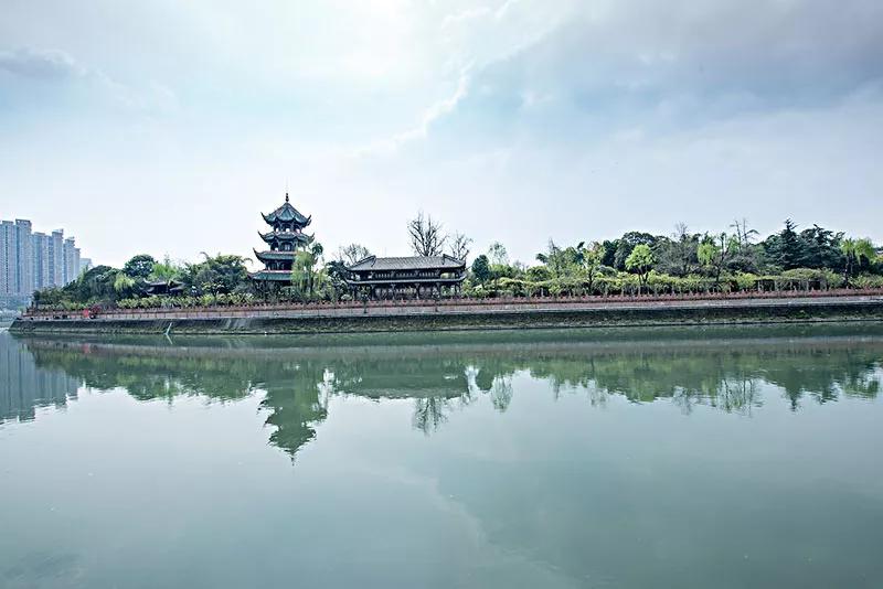 鎴愰兘鏈涙睙鍏洯鍦板潃,鎴愰兘鏈涙睙鍏洯鎾炰笂娌冲牑闄姢浼ゅ憳