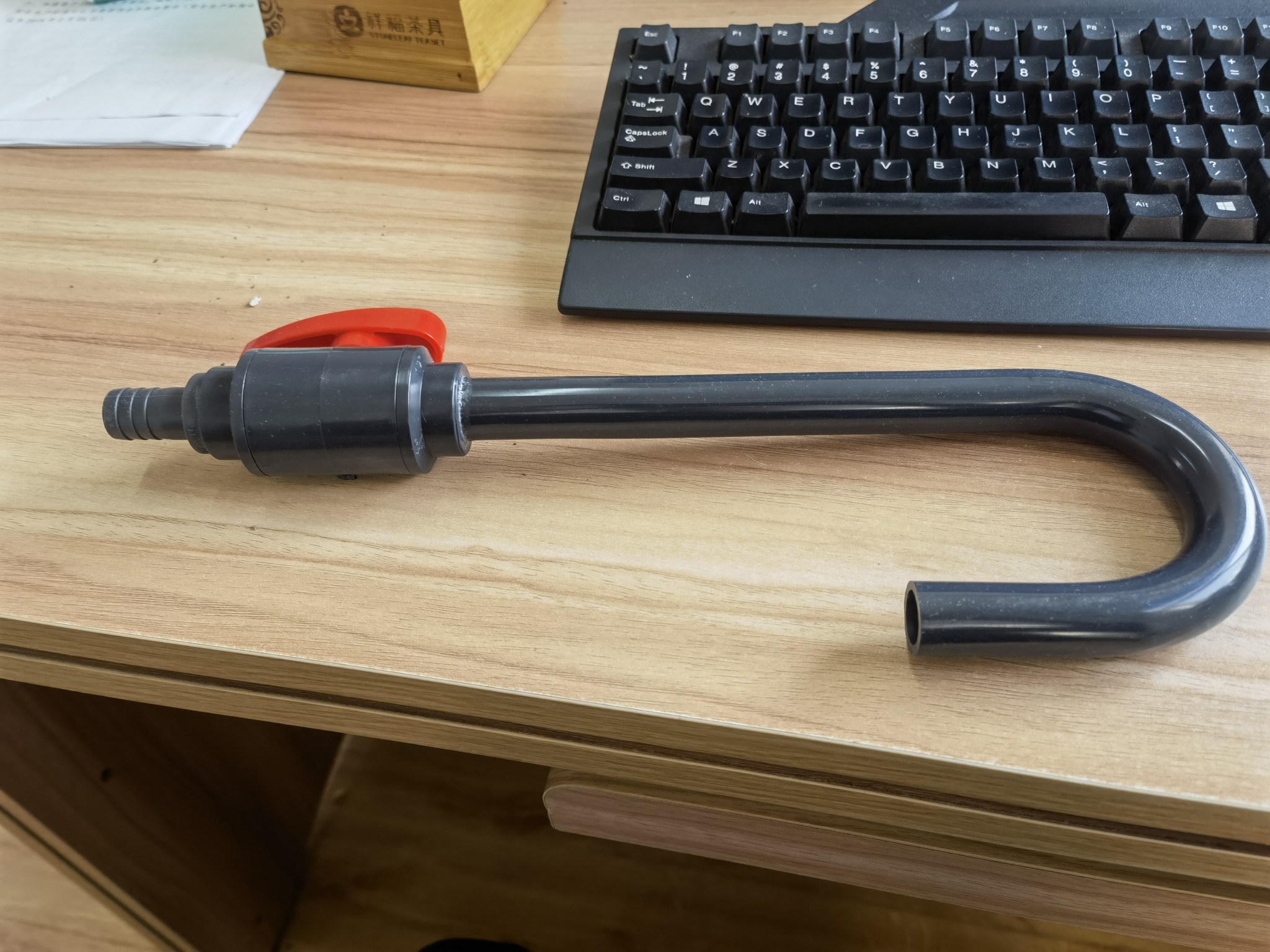 森森底滤鱼缸溢流区怎样清理,森森鱼缸溢流区藏粪