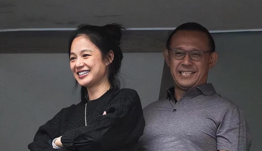 姜文爱刘晓庆宁静吗,姜文刘晓庆宁静三人的恋情故事