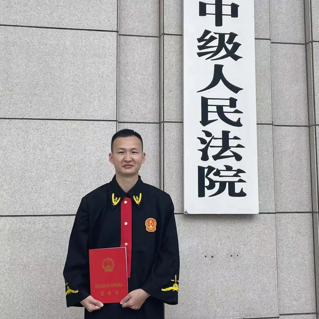 邻居楼道放鞋柜物业管不了怎么办,邻居鞋柜放楼道我怎么给物业投诉