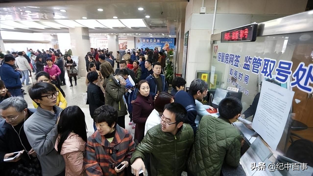 小女孩得了白血病因为穷放弃治疗,13岁女孩患白血病求妈妈放弃治疗