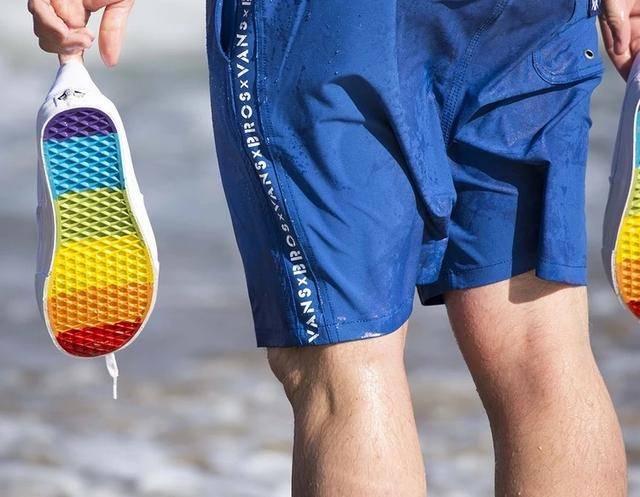 买CN品牌和匡威只会买经典款，真的很傻！这几款不会还没看过吧？