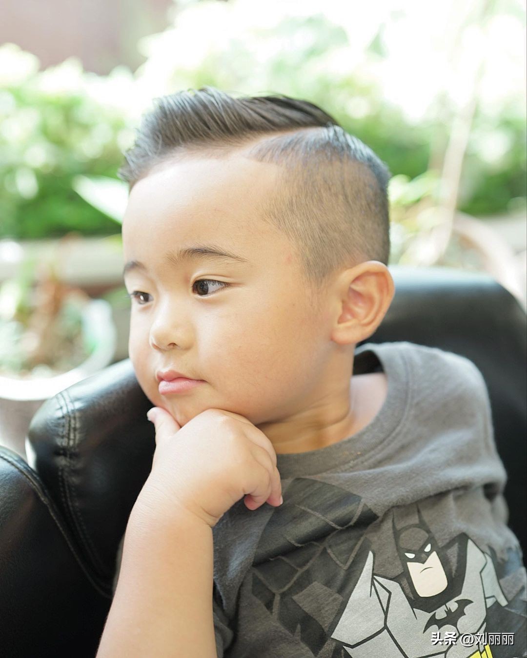 小男孩发型图片帅气寸头,小男孩发型图片帅气潮流休闲