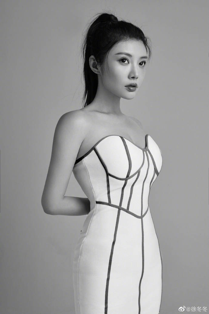 徐冬冬近期代言品牌签约仪式现场,徐冬冬意大利足球宝贝代言人