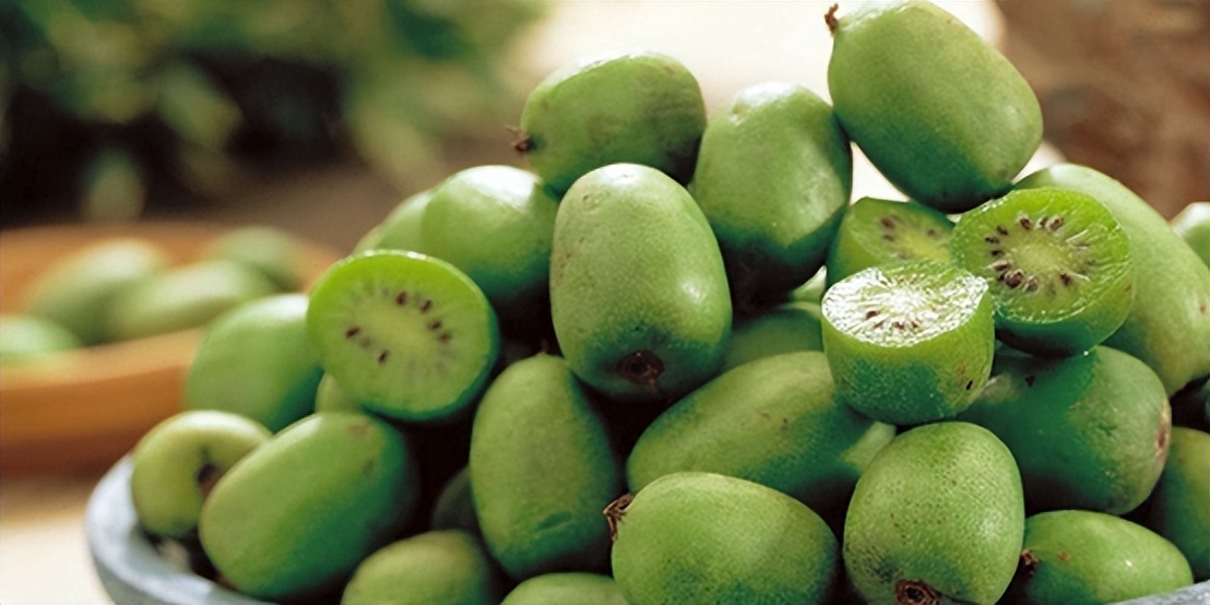 什么品种猕猴桃硬的也好吃,软枣猕猴桃最甜是哪个品种