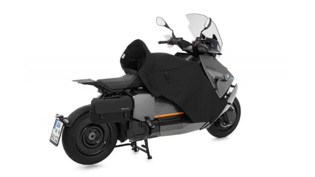 专门针对大踏板！国外Wunderlich推出冬天专用腿套！