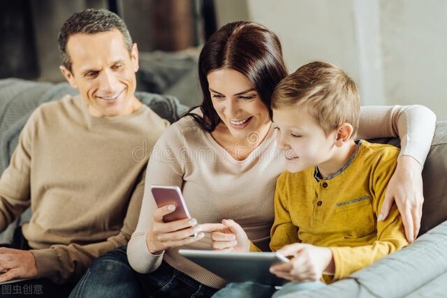 青春期孩子和父母吵架了怎么办,青春期两孩子吵架父母该怎样教育