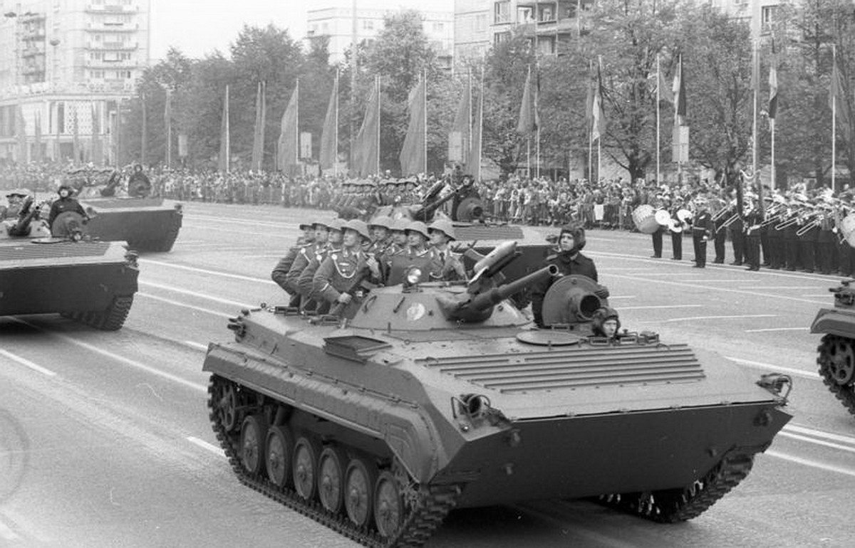 德国东德人民军,德国统一后东德军队