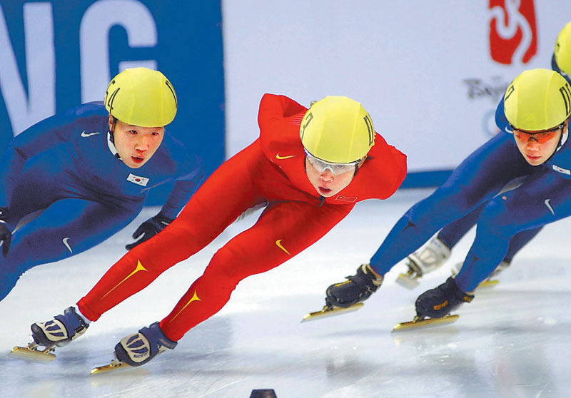 回顾王濛全程背手夺冠,王濛全程背手夺冠集锦