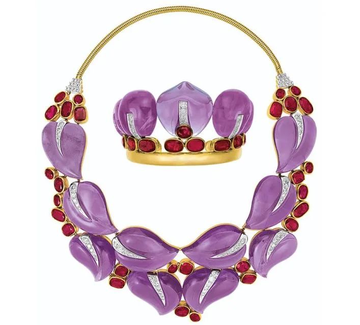 苏富比上拍戴妃紫水晶项链坠，竟然被卡戴珊抢到？她真的赚到了吗？