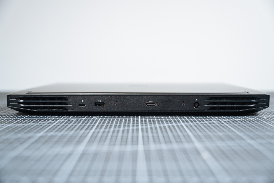 戴尔游匣g16对比外星人m16,戴尔游匣g15i53060外星人