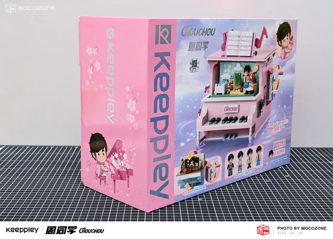 【积木测评】旋转的场景变换！周杰伦首款积木套装很有趣