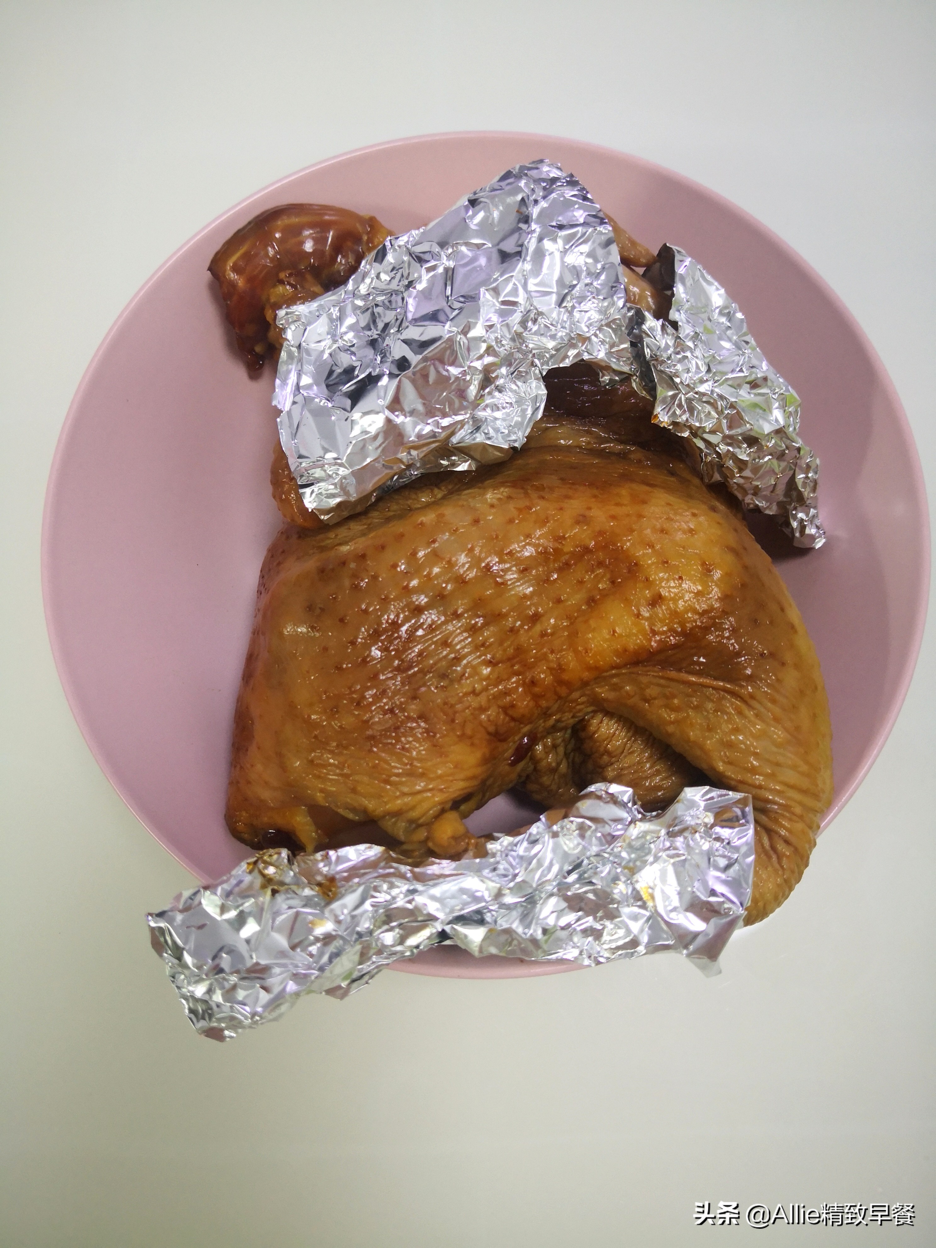 脆皮烤鸡做法烤箱教程,在家就能做的爆汁脆皮烤鸡