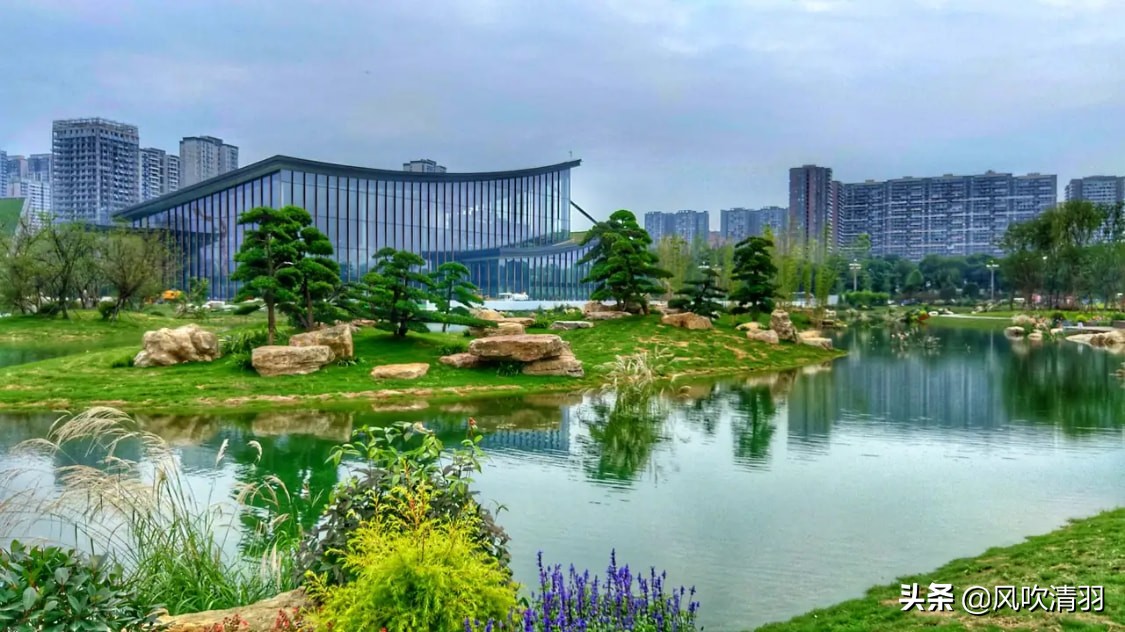 成都各区县人均GDP最新排名，第一名高新区近20万元，郫都垫底？