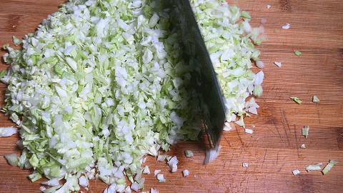 用圆白菜包肉馅做法大全,用圆白菜做菜包