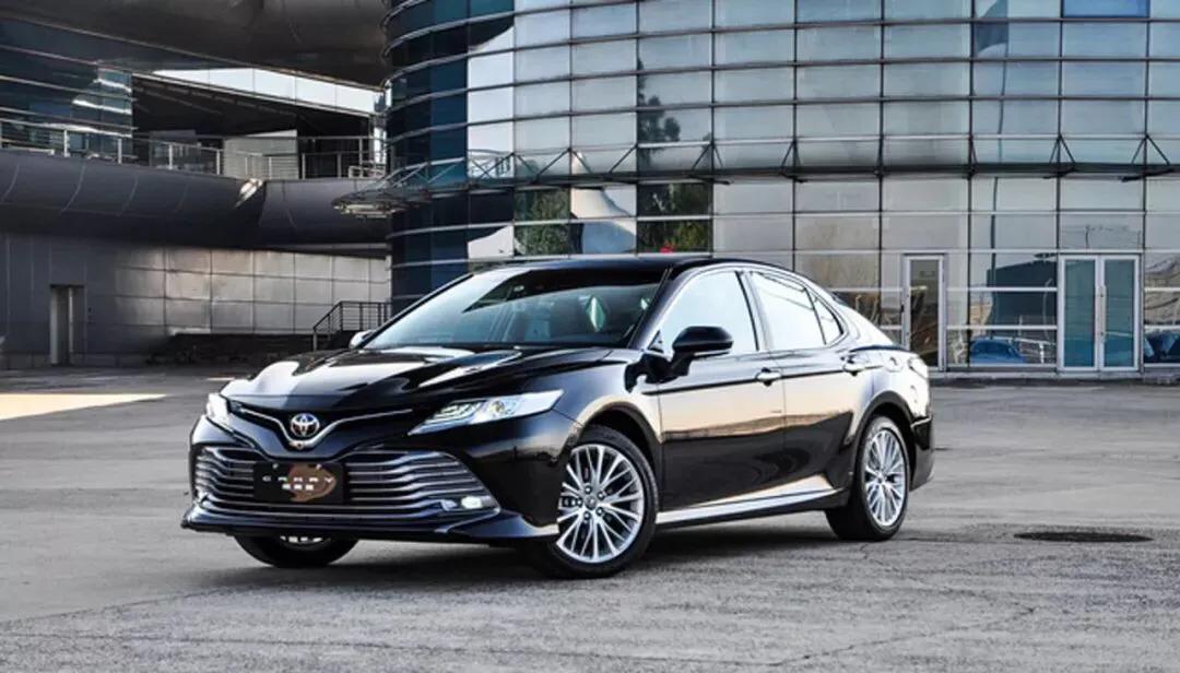 盘点历代丰田凯美瑞，网友公认第六代最经典，你同意吗？