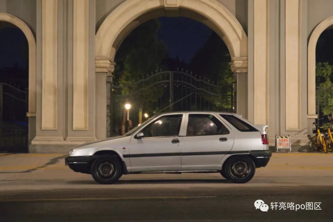 三厢神龙富康988有多重,2006款神龙富康1.4