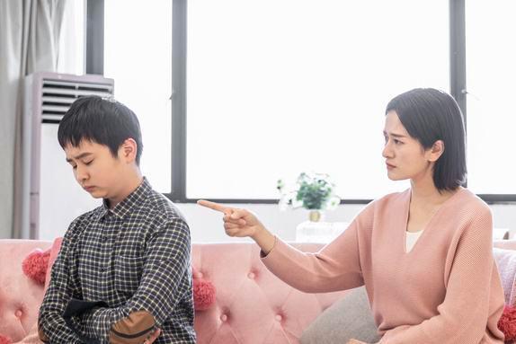 孩子青春期怎么和妈妈沟通,孩子6岁跟妈妈应该怎么相处好