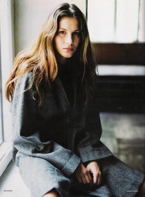 巴西超模吉赛尔邦辰走秀视频,巴西超模吉赛尔邦辰