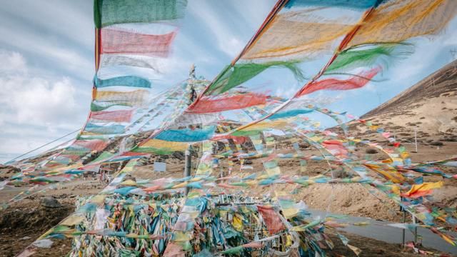 香格里拉去德钦的路好走吗,香格里拉到德钦自驾游攻略