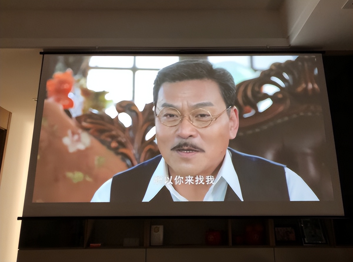 哈趣k1pro投影仪cvia流明,哈趣k1pro投影仪白天效果