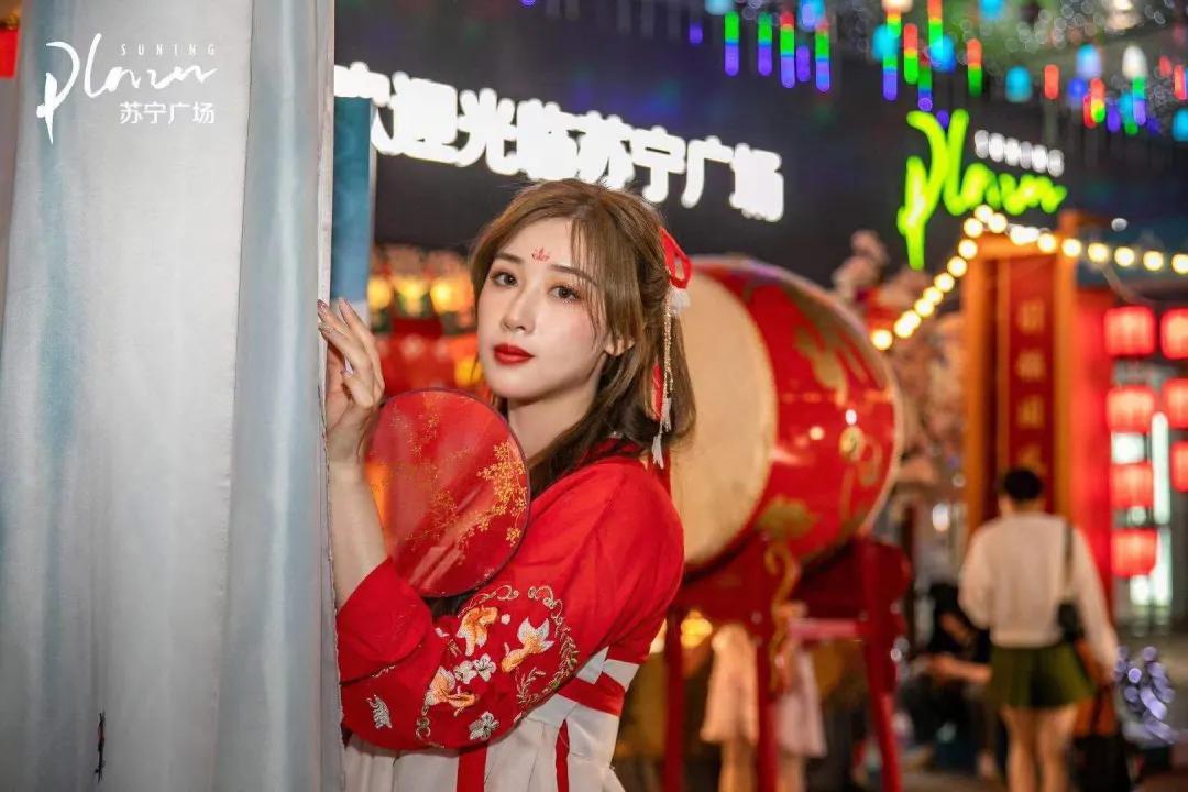 创意与潮流共振，苏宁广场引领锡次元