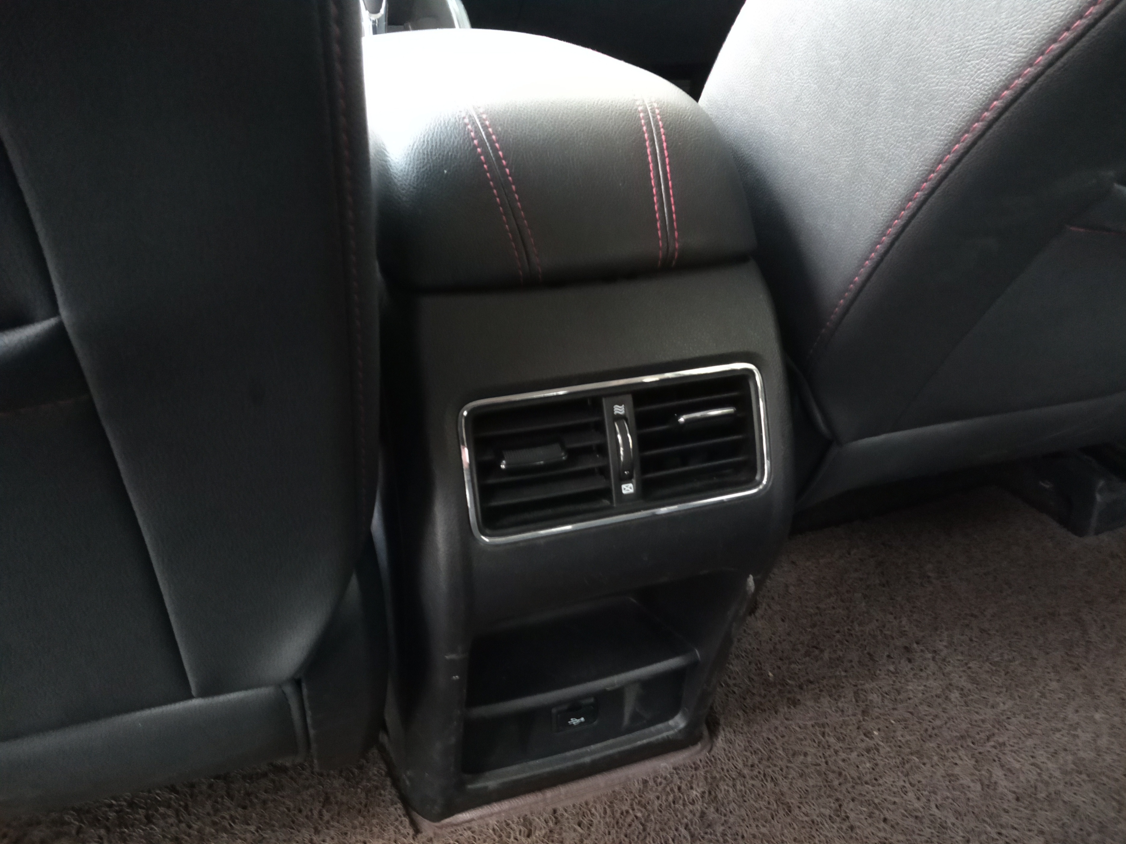 五年老车主简单谈谈逸动变速箱,新款长安cs75车主口碑