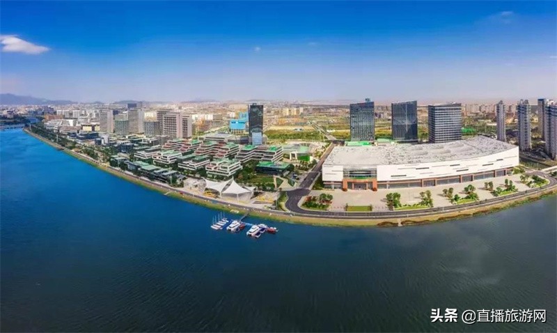 能吃能喝能玩能逛,能吃能玩才是福