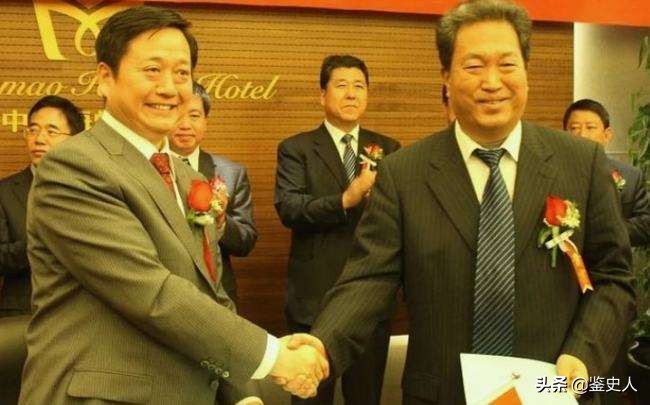 昔日河北首富：坐拥千亿帝国，家中27个保姆，最后却带儿子自首