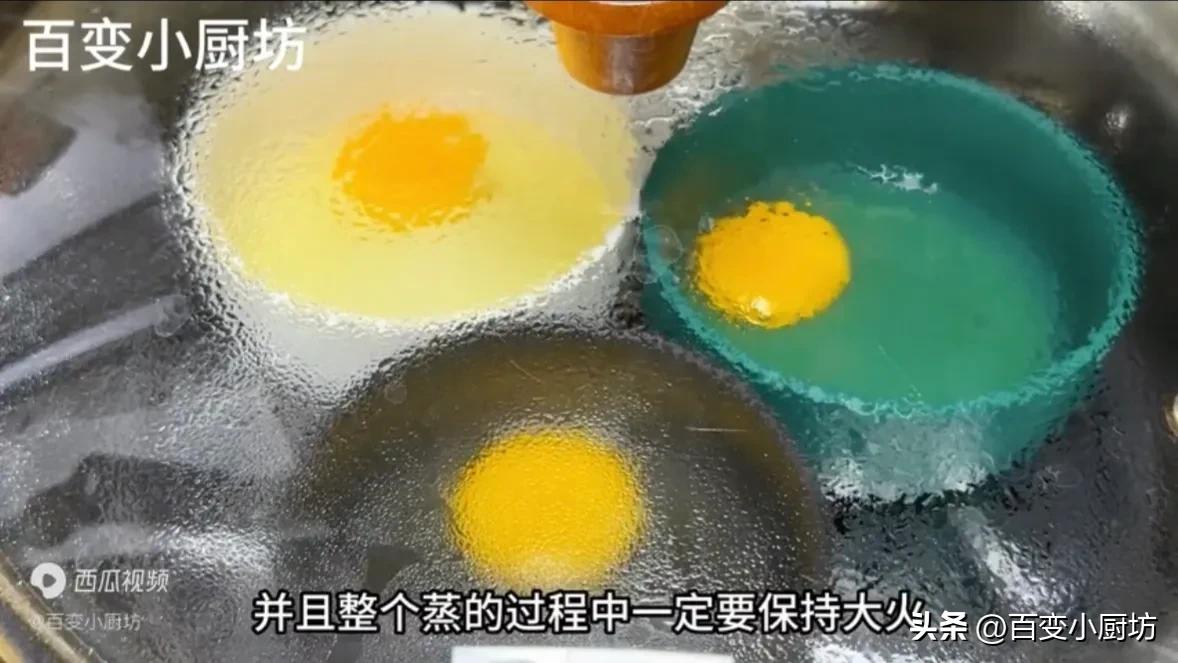 水煮荷包蛋怎么煮才不会散开,荷包蛋不要直接下锅煮教你小窍门