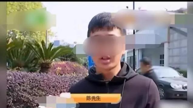 男子全款买车却被女销售无理刁难,男子全款买车车行却说未收到分文