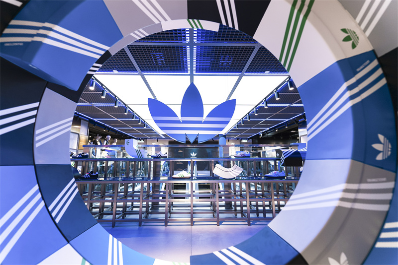 adidas深圳旗舰店直播,adidas香港