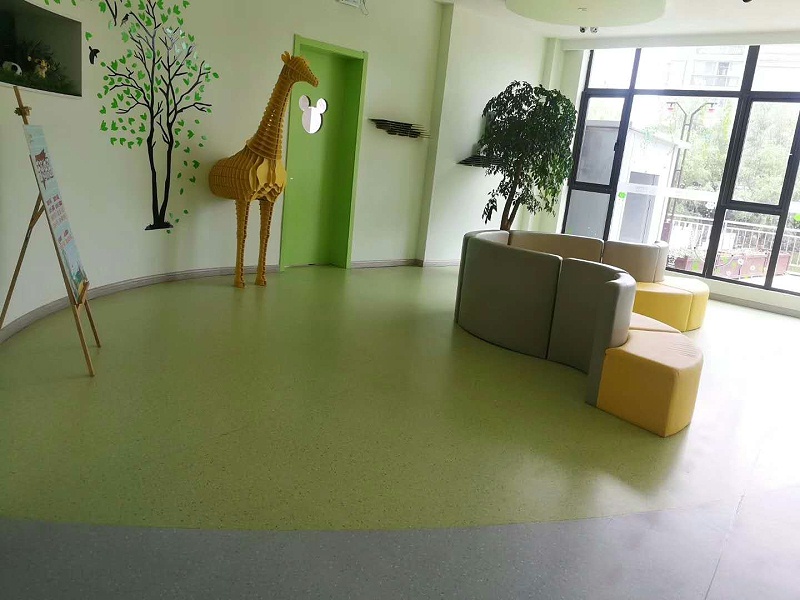 pvc塑胶地板室外用,塑胶pvc地板可以用在卫生间吗