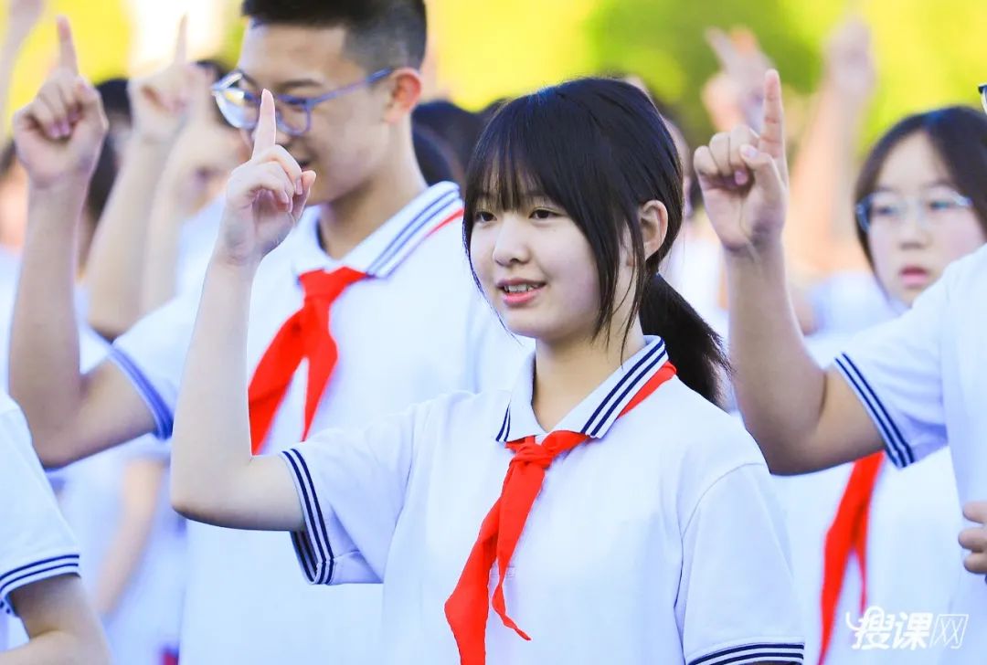 昆一中西山学校2023冬秋运动会,昆明西山学校2024届运动会