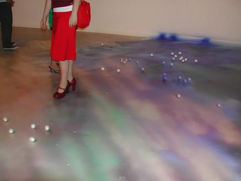 “垃圾创作”狂卖500万，网友忍不住群嘲：污染环境，这也叫艺术