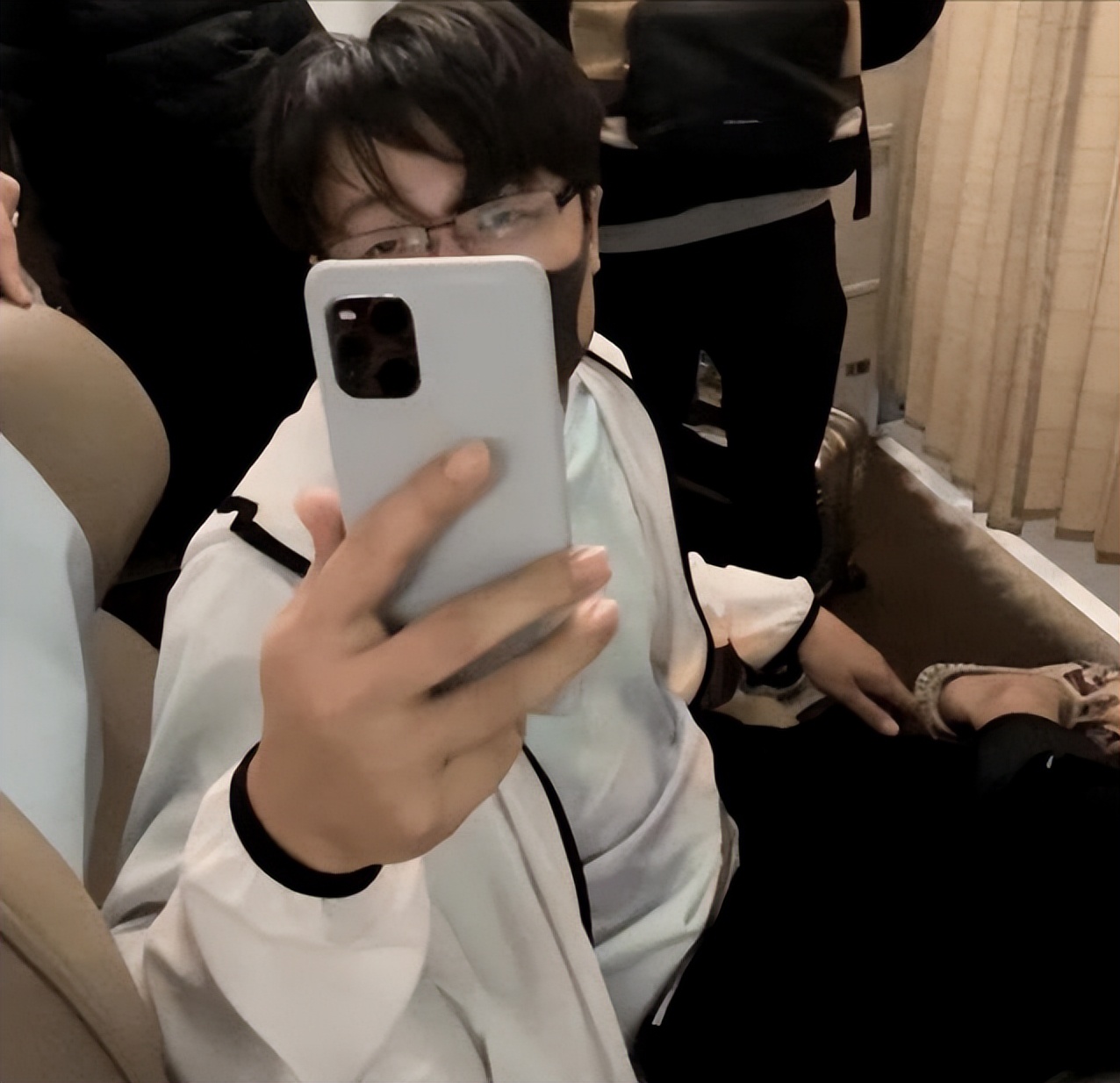 孙一宁:一场直播50万,为流量钓鱼王思聪,金主爸爸被耍得团团转