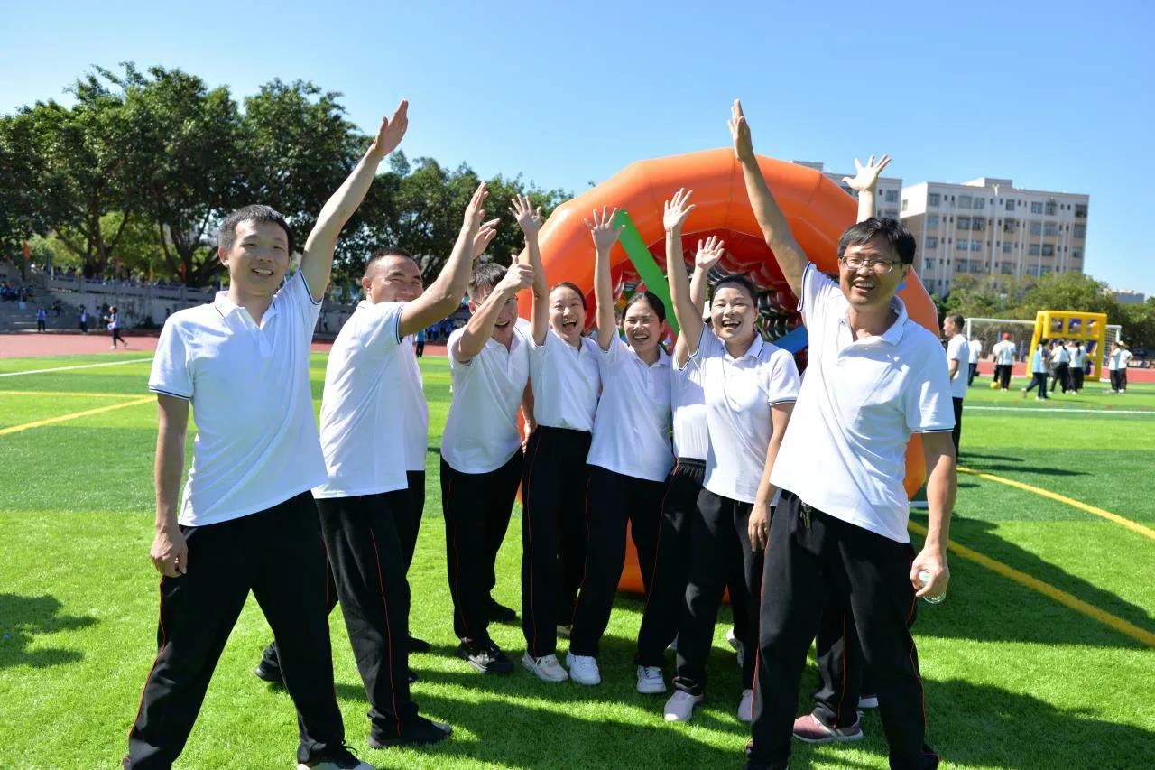 广东学校开幕式震撼全场,广东这所学校超硬核